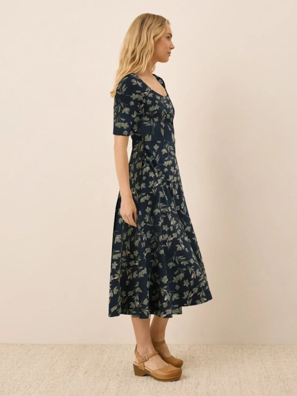 Pact Organic Fit & Flare Signature Scoop Dress Painted Petals Midnight Blue XL - Picture 4 of 9